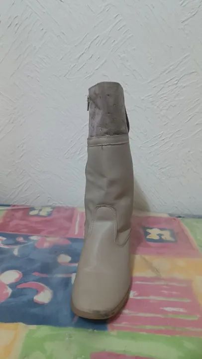 Bota Feminina Bege - Foto 5