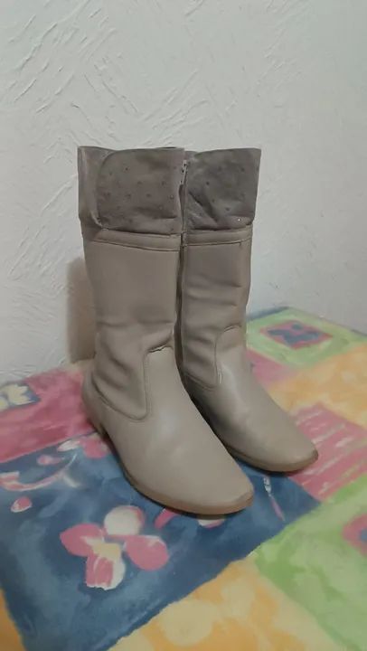 Bota Feminina Bege