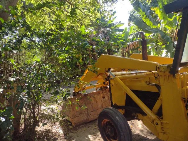 retroescavadeira massey ferguson 65r - Foto 4
