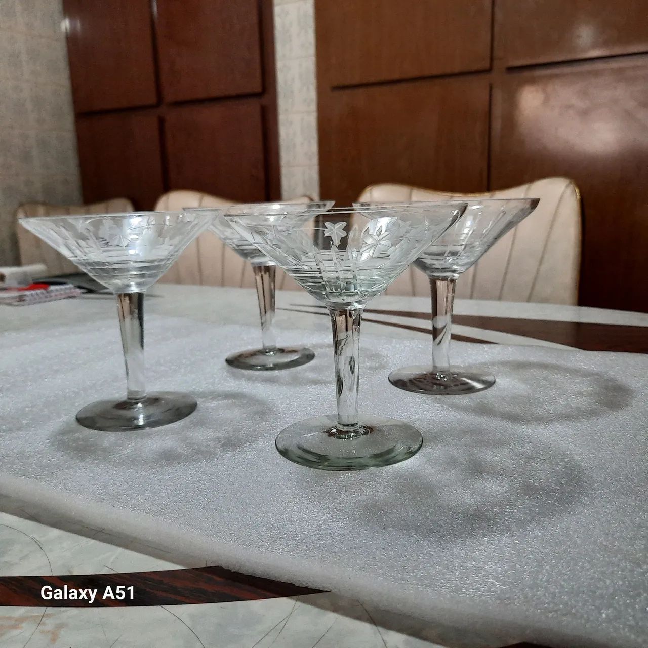 Jogo 4 Taças de Cristal lapidadas de origem europeia antigas decada 20 Raridade. - Foto 3