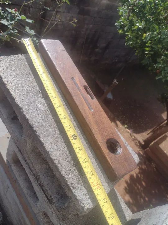 Nível em  madeira antigo - Foto 5