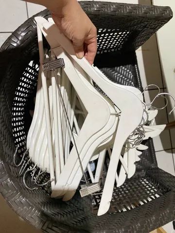 Cabide de madeira  branco - Foto 2