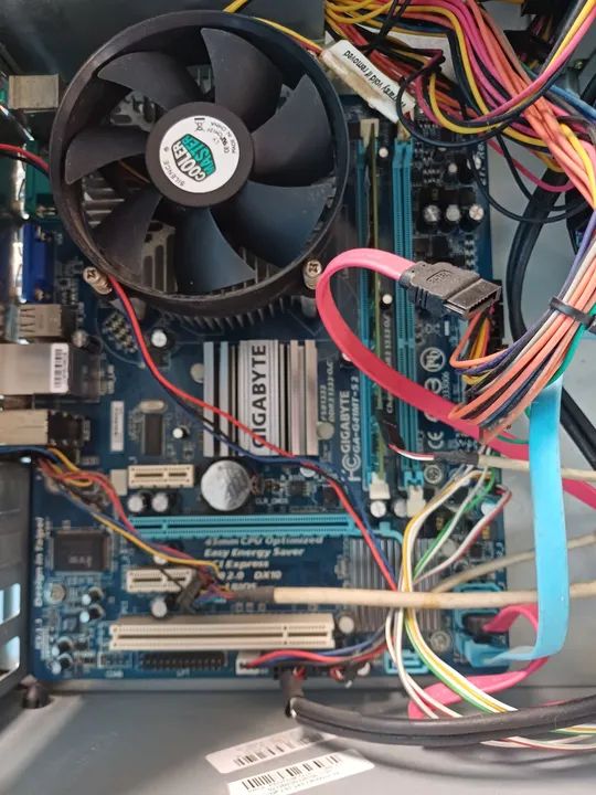 KIT Placa Mãe Gigabyte GA-G41MT-S2 -DDR3