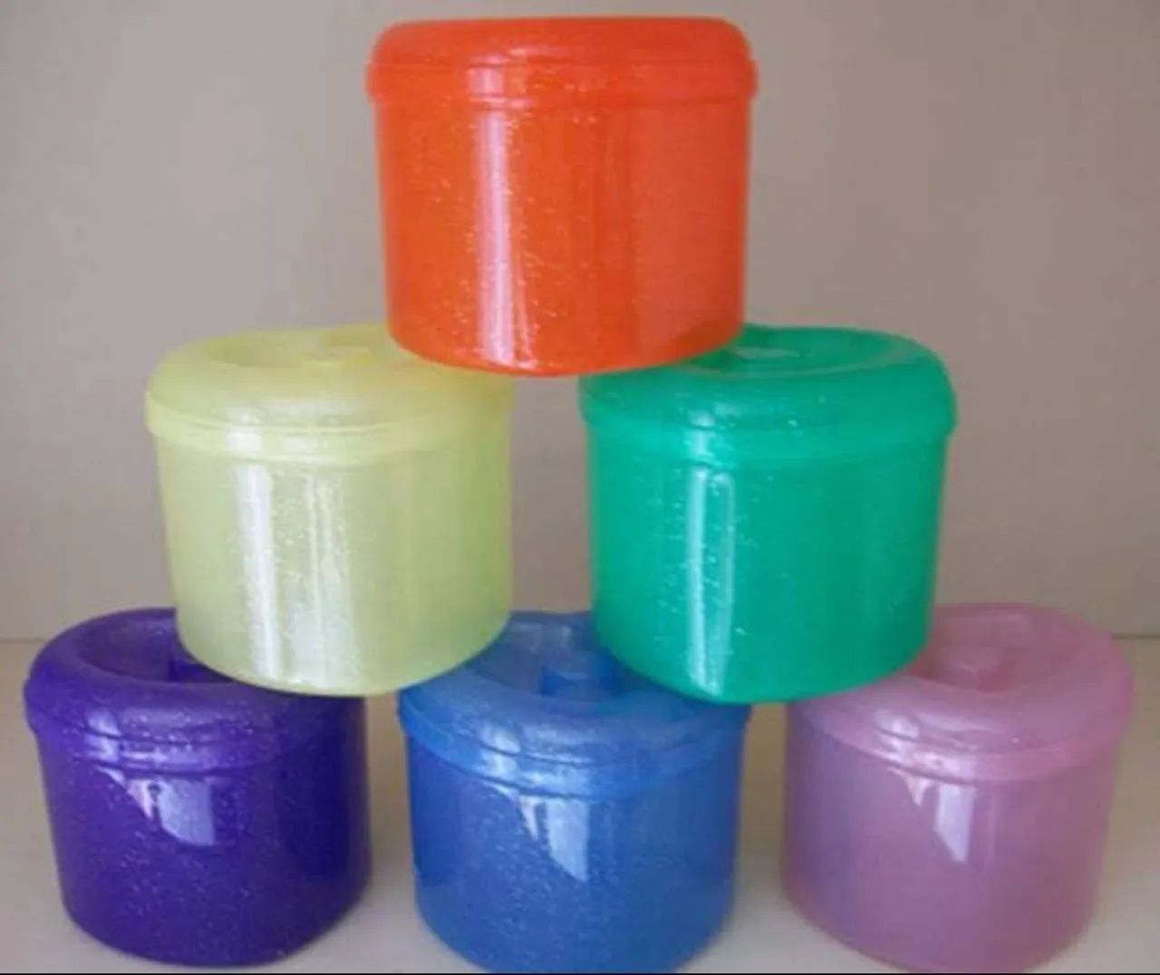 Vendo molde de pote com tampa.