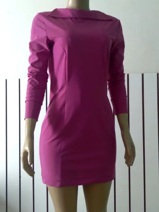 Vestido feminino modelo curto justo em malha poliamida mangas longas  - Foto 2