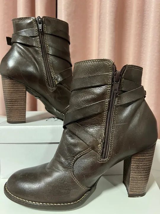 Bota em couro  - Foto 4