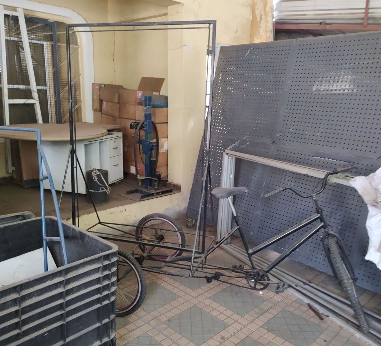 Painel perfurado para ferramentas - 1,50x2,00m - Foto 3