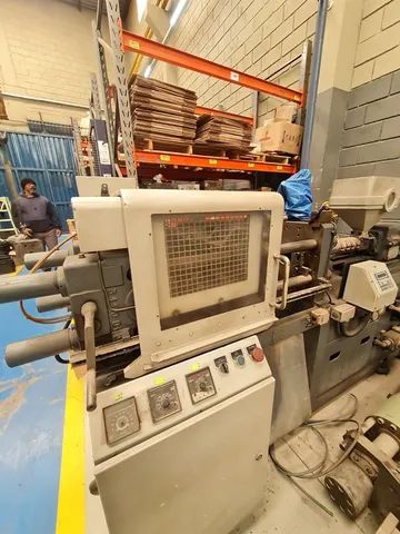 Injetora plastica Negri Bossi 40 toneladas  - Foto 5