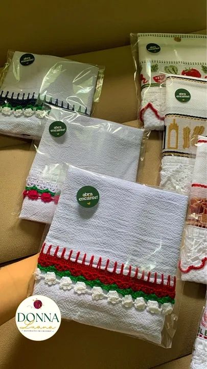 PANO DE PRATO COM LINDO BARRADO EM CROCHÊ  - Foto 3