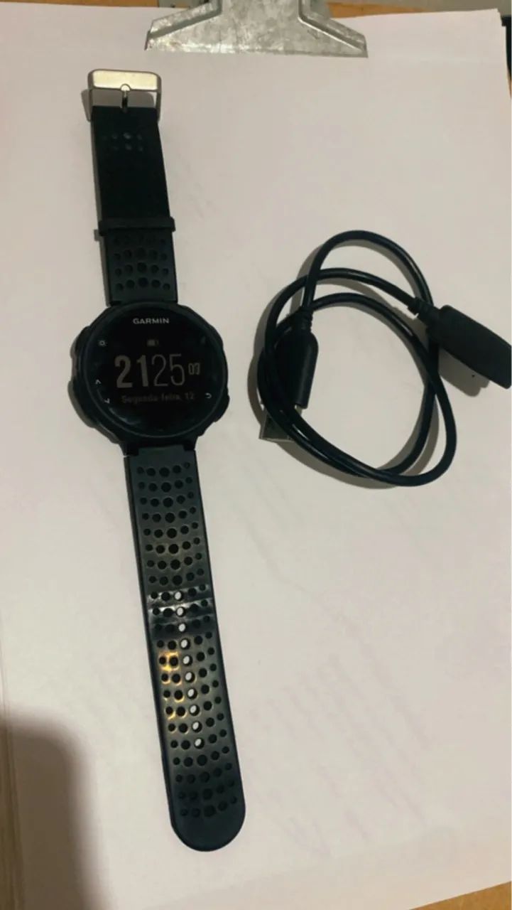 Relógio Garmin Forerunner 235