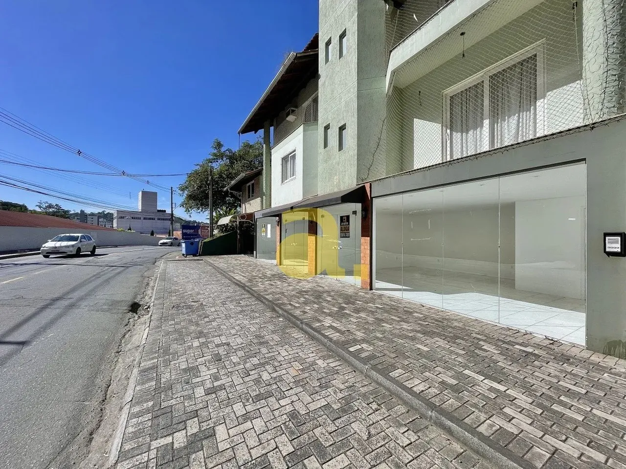 ***Ótimas salas comerciais na Vila Nova***