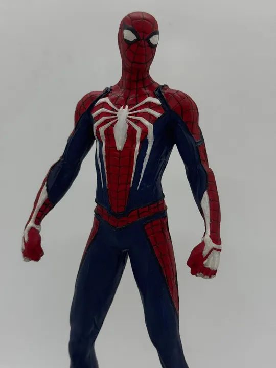 Estátua Homem-Aranha Advanced Suit Resina - Boneco Colecionável Marvel - Foto 2