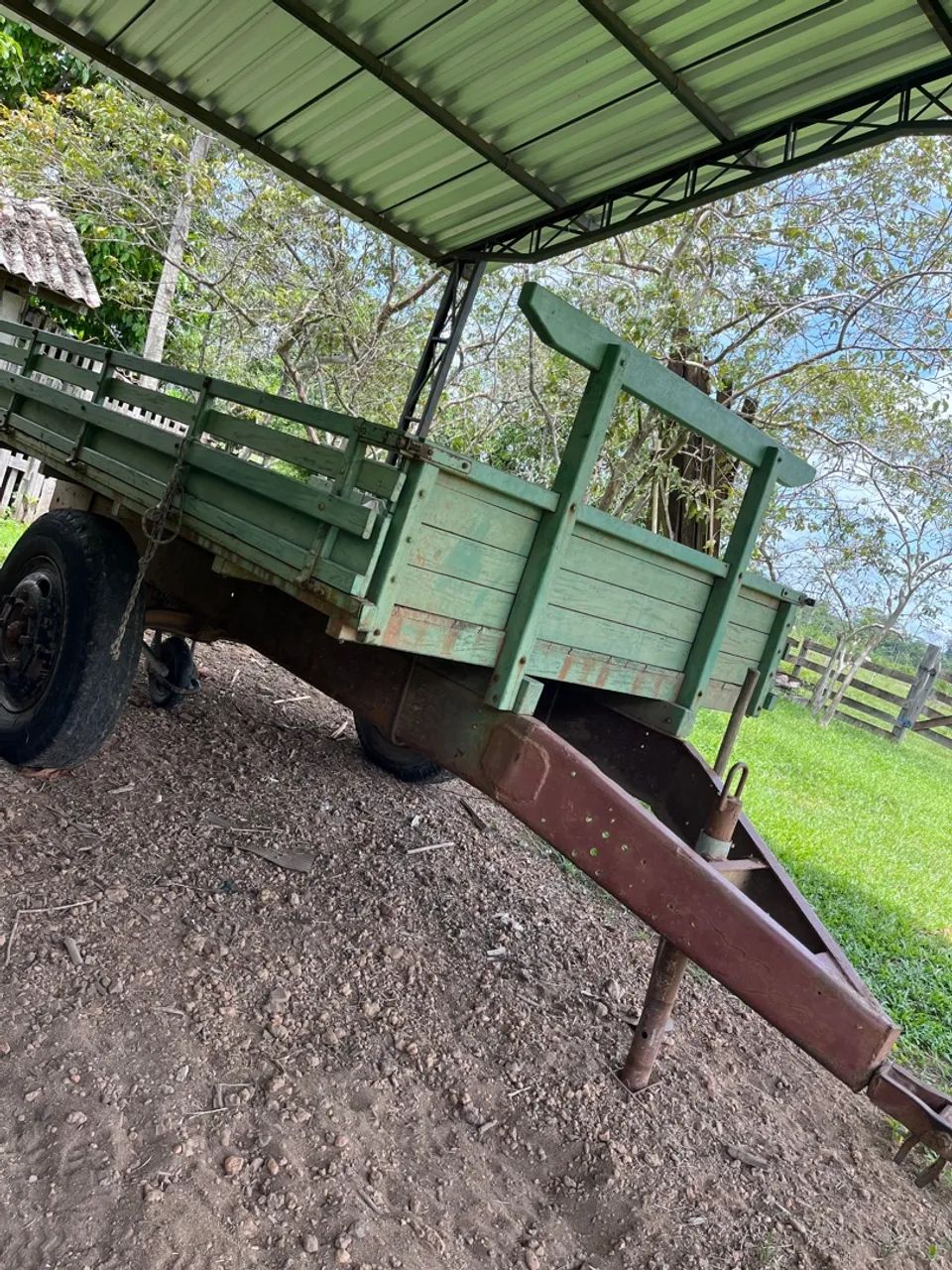 Trator Agrícola John Deere com Frontal 5078E (2018) com1696 horas  - Foto 3
