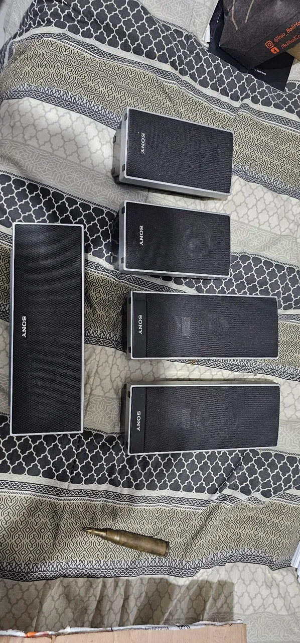 Conjunto de Caixas de Som Sony