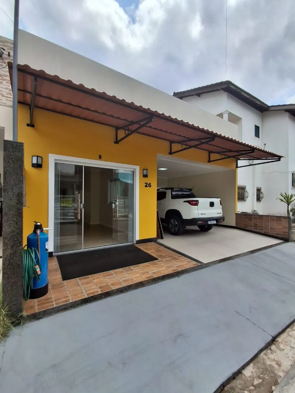 Aluguel, condomínio Lion ville, R$ 5.000 mil (tudo incluso)