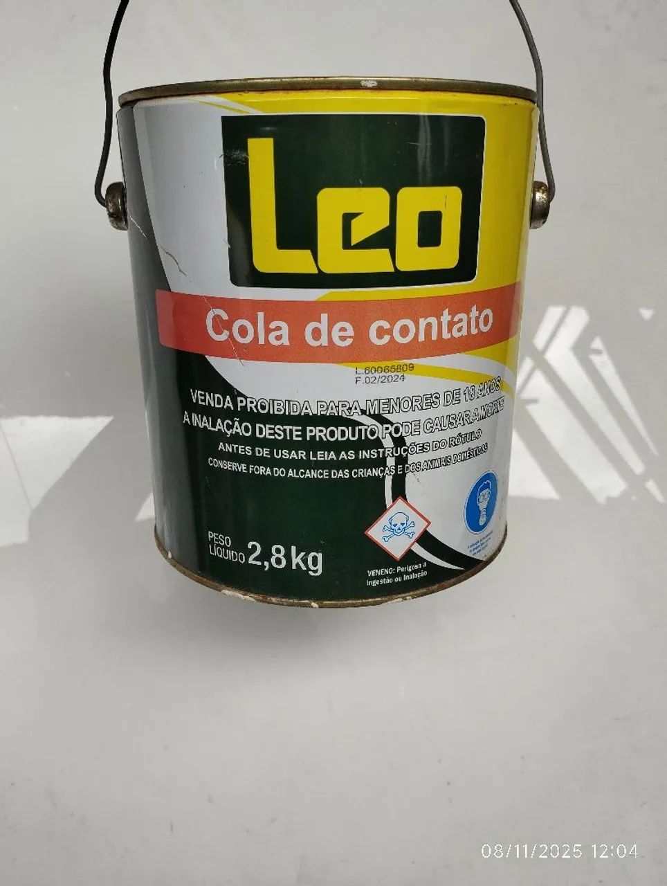 Cola de contato 