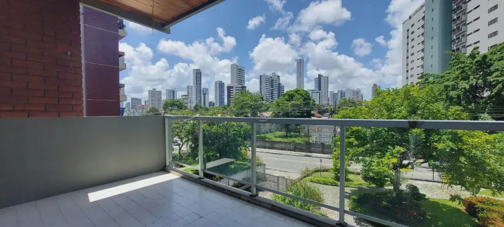 Apartamento para venda possui 201 metros quadrados com 3 quartos em Parnamirim - Recife -