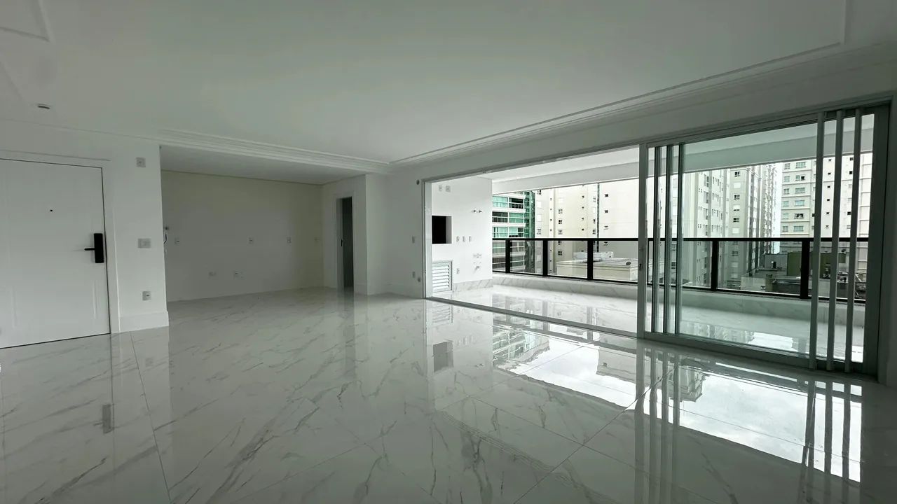 APARTAMENTO DIFERENCIAL PARA VENDA COM 4 SUITES EM MEIA PRAIA - ITAPEMA - SC - Foto 4