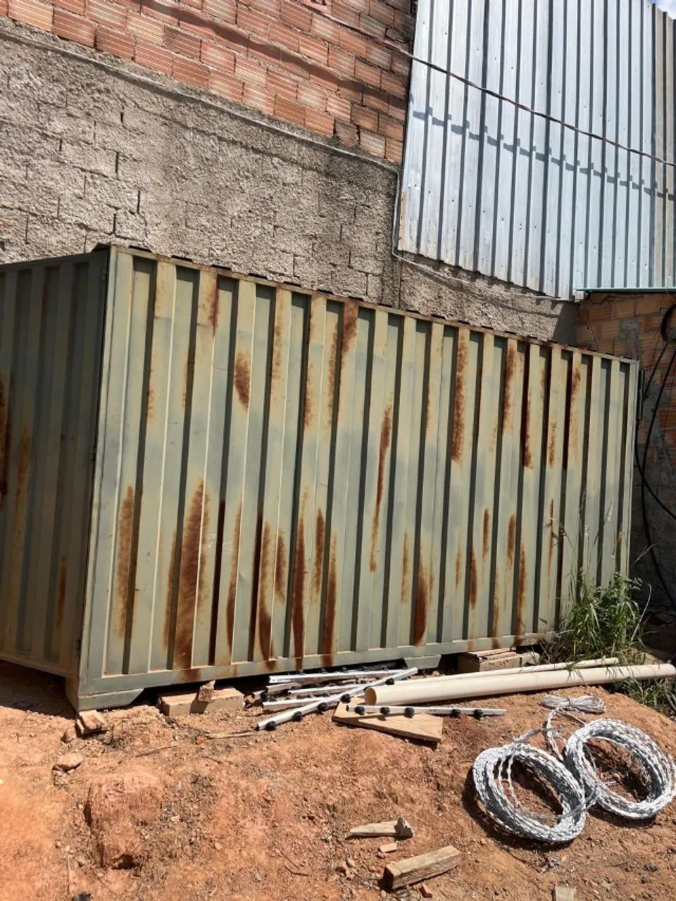 Container64277247552002122