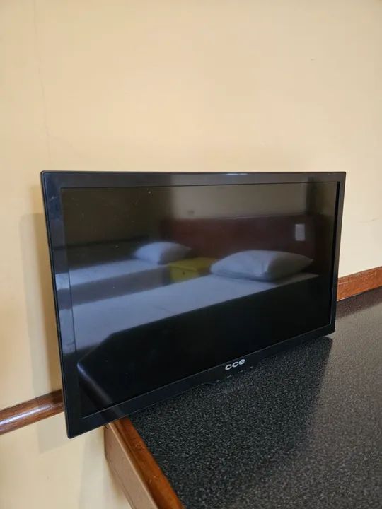 Tv led CCE 24 com conversor digital