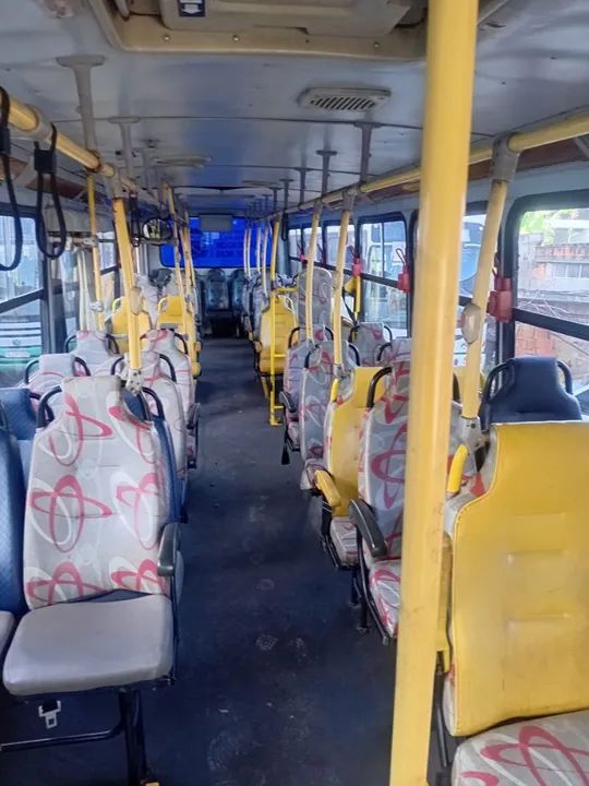 Ônibus Escolar em Ótimo Estado - Foto 7