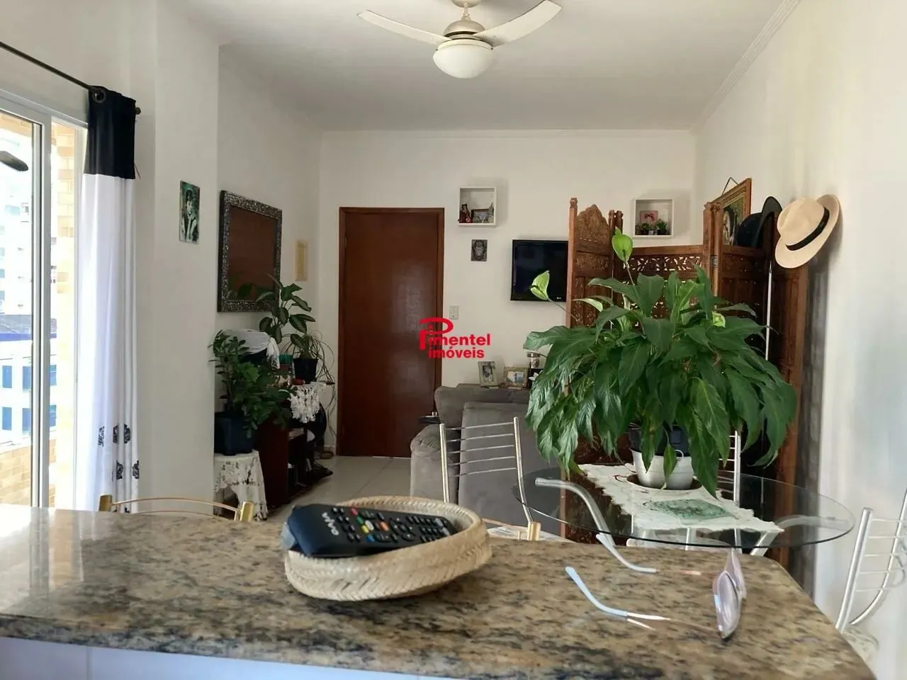 Apartamento 2 dormitórios c/ 1 suíte p/ venda no Canto do Forte em Praia Grande/SP