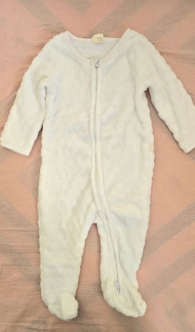 Macacão de Pelúcia Branco para Bebê