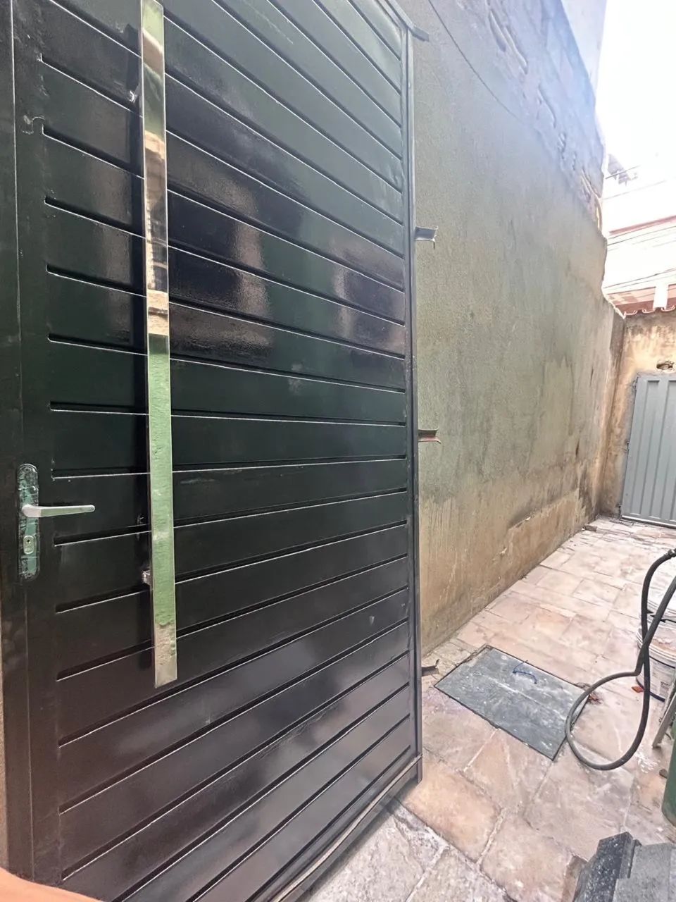 Iron gate64330444226435121