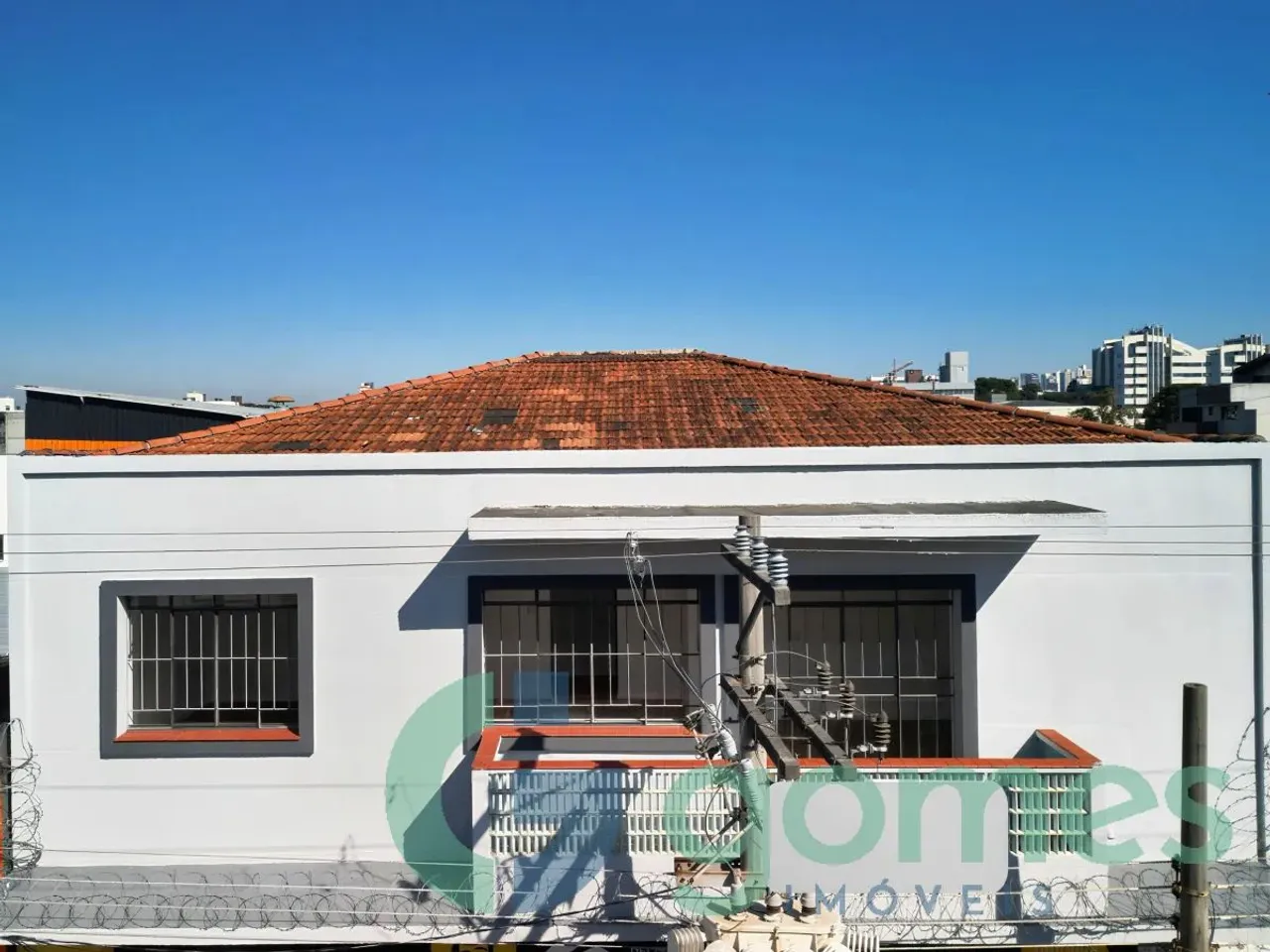 Apartamento com 3 dormitórios para alugar com 165,00m² no Rebouças
