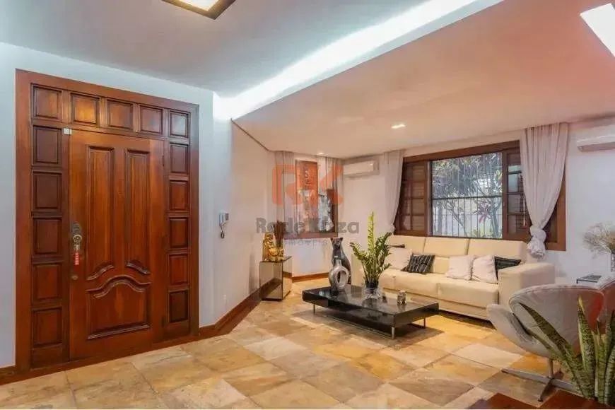 Casa com habite-se à venda no bairro São Luiz | 462m² | 1.000m² | 5 quartos | 2 suítes | P - Foto 2
