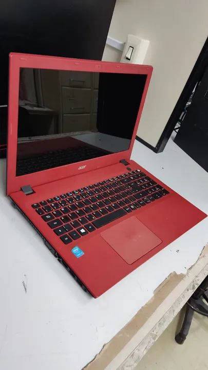 Notebook Acer Aspire E5-573 | Core i3 | 6GB RAM | 120GB SSD