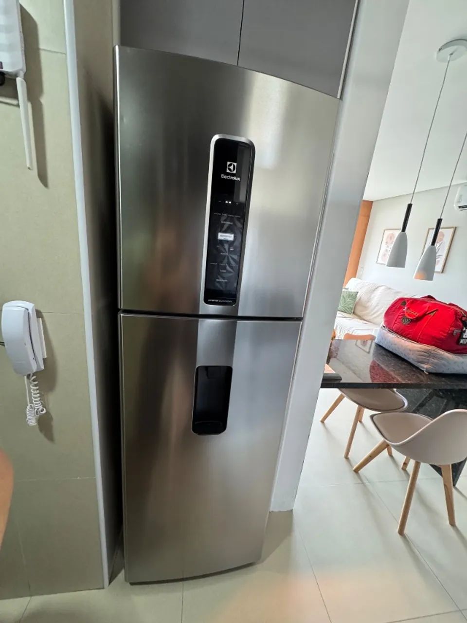Geladeira Electrolux Frost Free Inverter 409L Água na Porta AutoSense cor Inox Look (IW45S