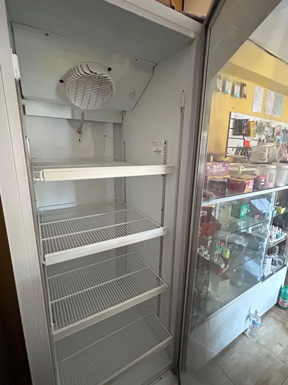 Refrigerador para Comércio - Metalfrio - Foto 3