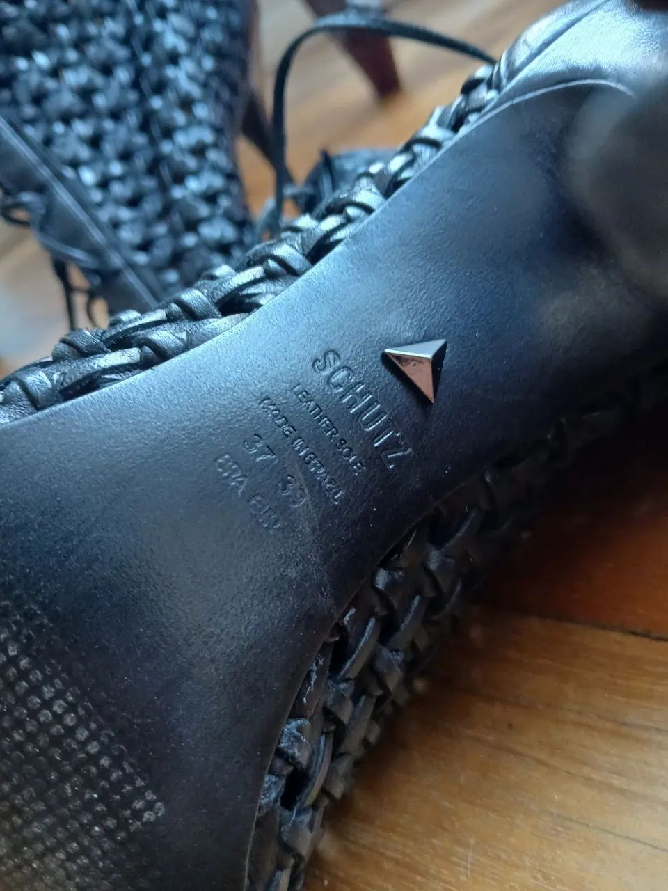 Scarpin preto schutz  - Foto 2