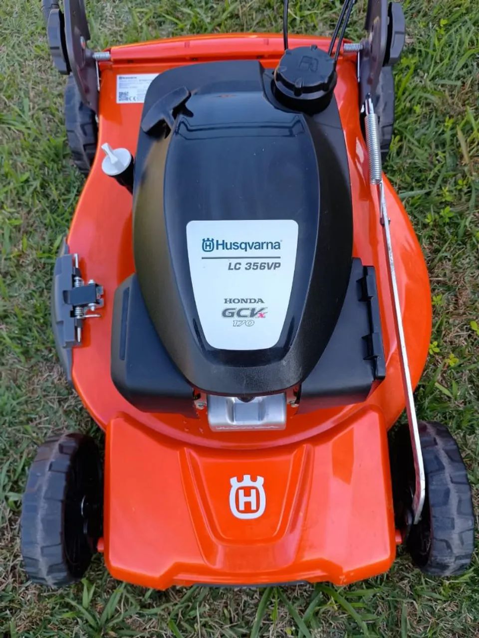 Cortador de Grama Husqvarna LC 356vp - Foto 5