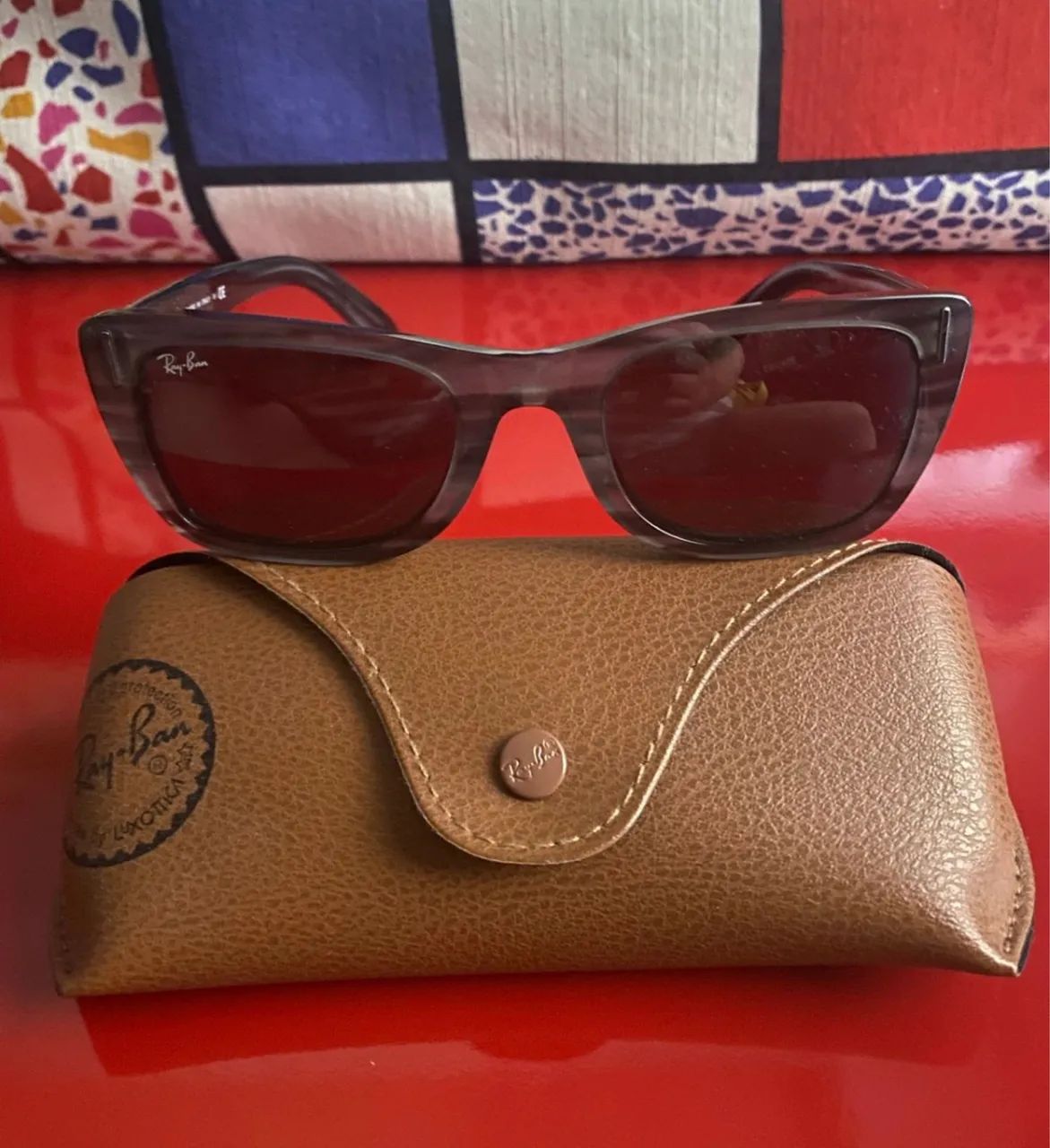 óculos de sol ray ban cinza transparente original - Foto 3