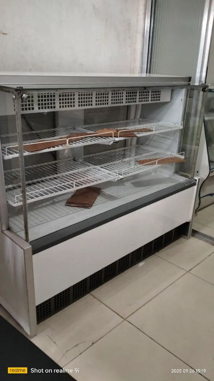 Expositor Refrigerado Gelopar para Tortas ,Bebidas e  Alimentos - Foto 5