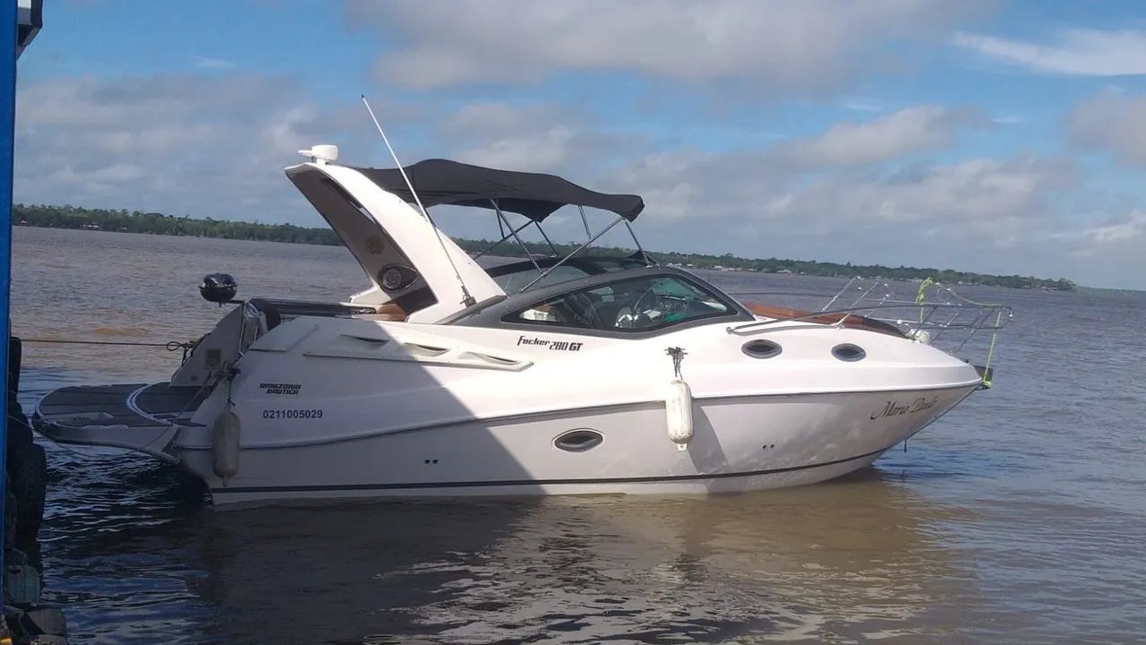 LANCHA FOCKER 280/305 DIESEL