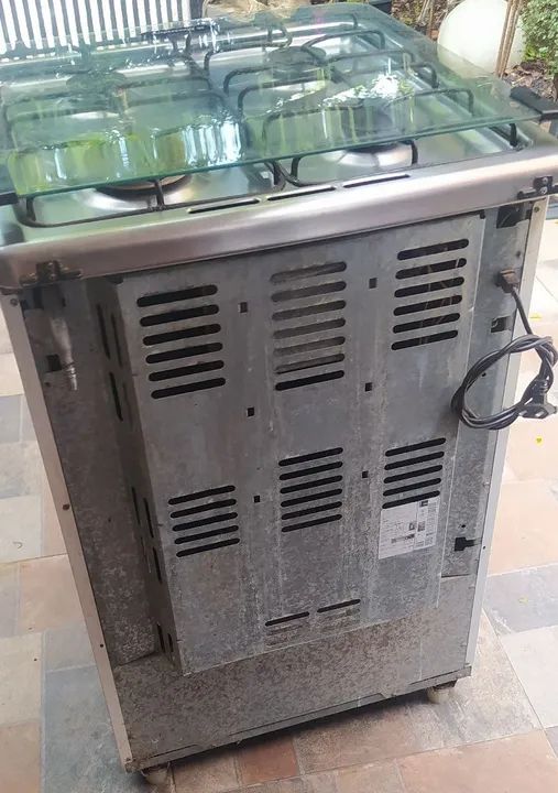 Fogão a Gás 4 Bocas (Glp/GN)- Usado em ótimo estado! - Foto 3