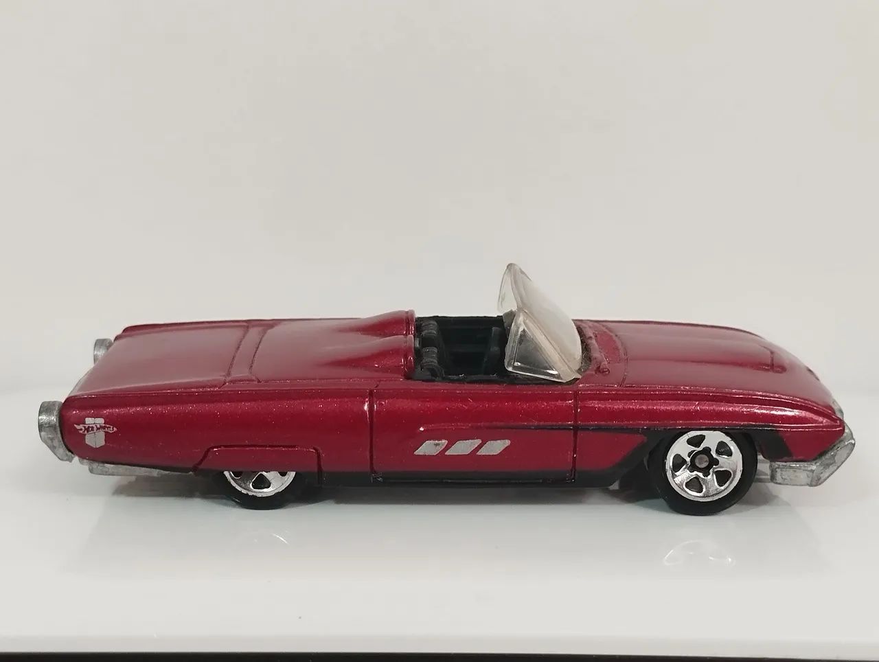 Miniatura Hotwheels Ford Thunderbird 63 - Foto 2