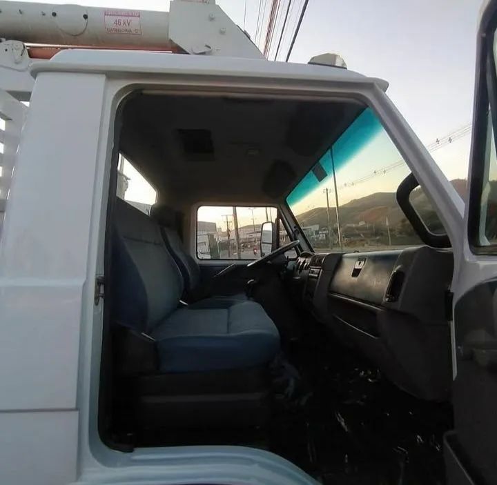 Vw 5.140 cesto aéreo ano 2012 - Foto 6