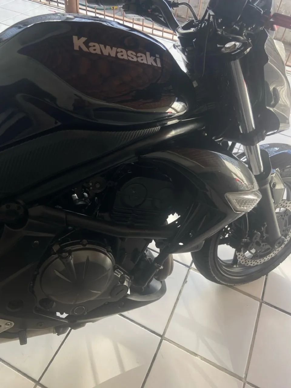 VENDO KAWASAKI ER6N