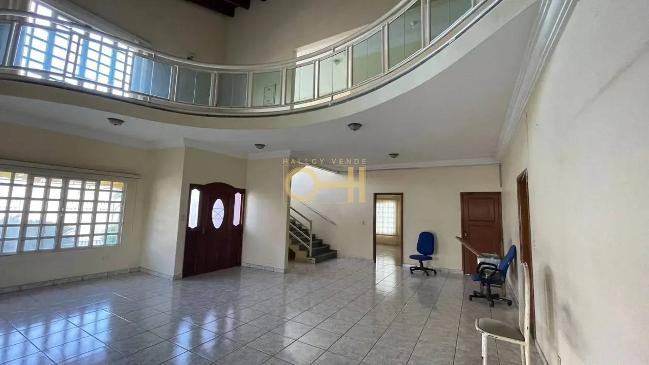 Casa com 8 dormitórios para alugar, 878 m² - Jardim Cuiabá - Cuiabá/MT
