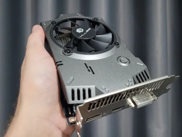 Placa de Vídeo MLLSE RX 550 4GB GDDR5 128 Bit Seminova - Foto 3