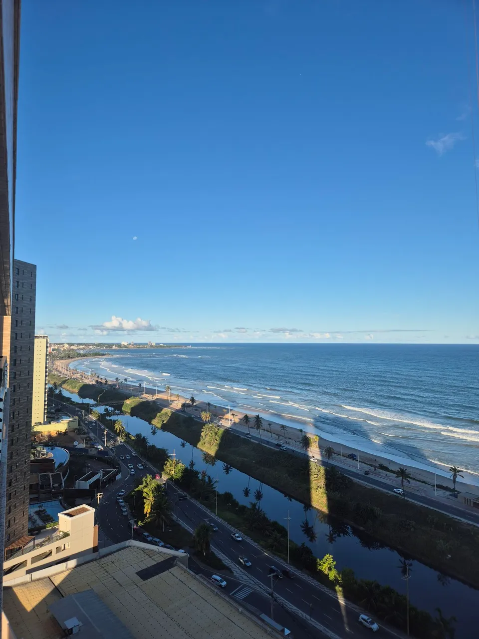 JAGUARIBE, linda vista, 19 andar , Q/S, nascente, varanda.