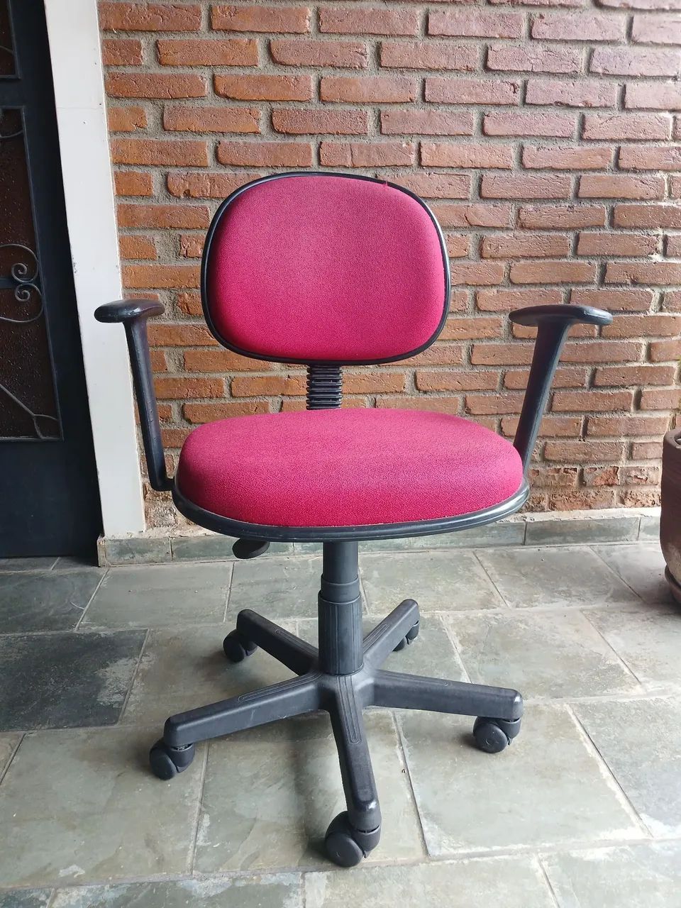 Cadeira de escritório giratória