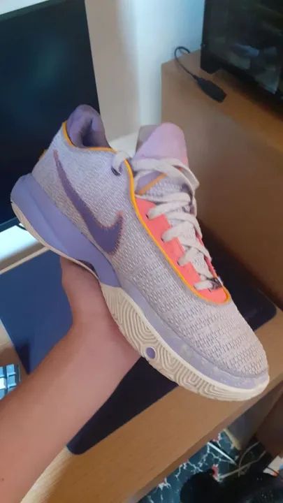 Tênis de basquete Nike LeBron 20  - Foto 2