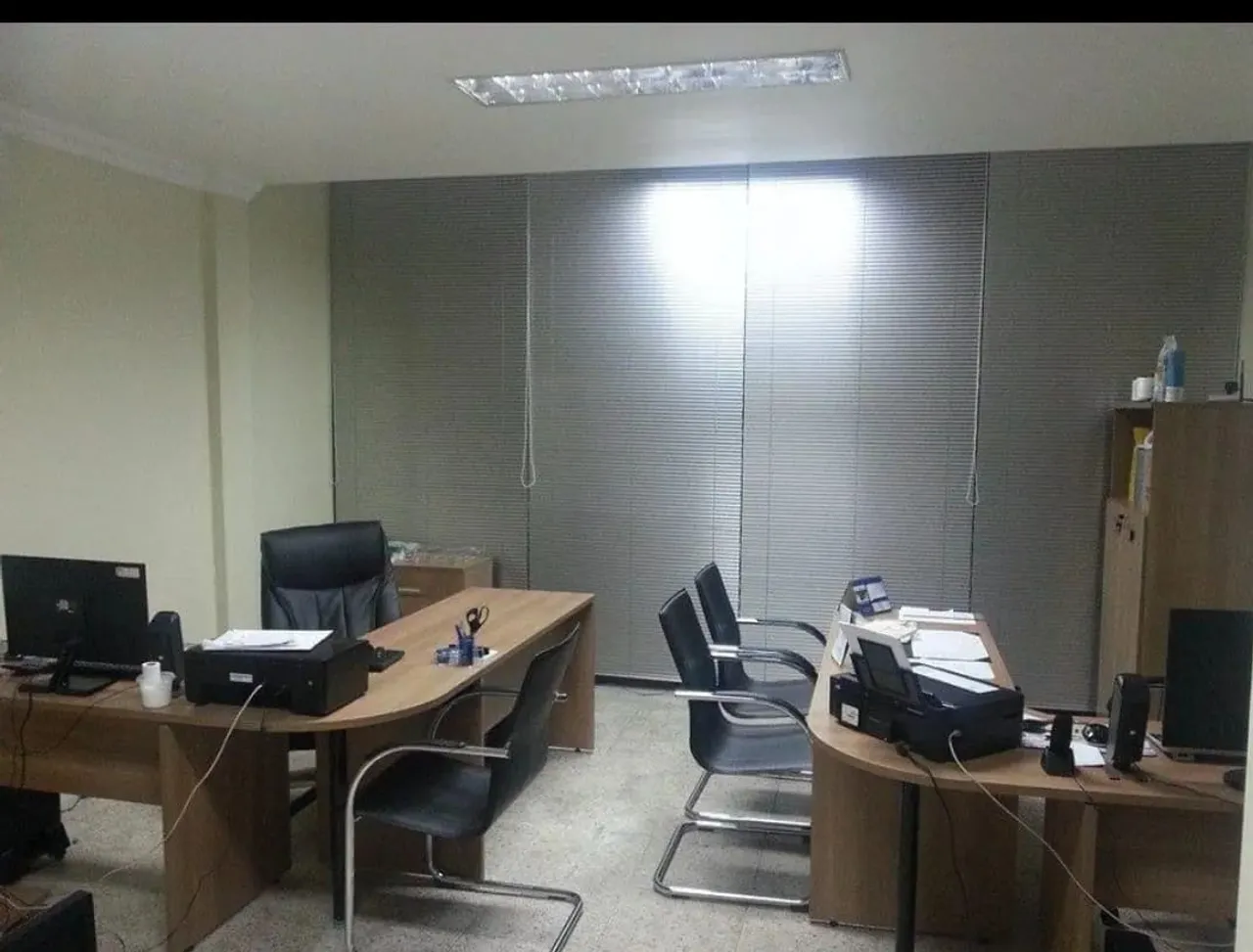 Sala/escritorio para alugar na praça 14