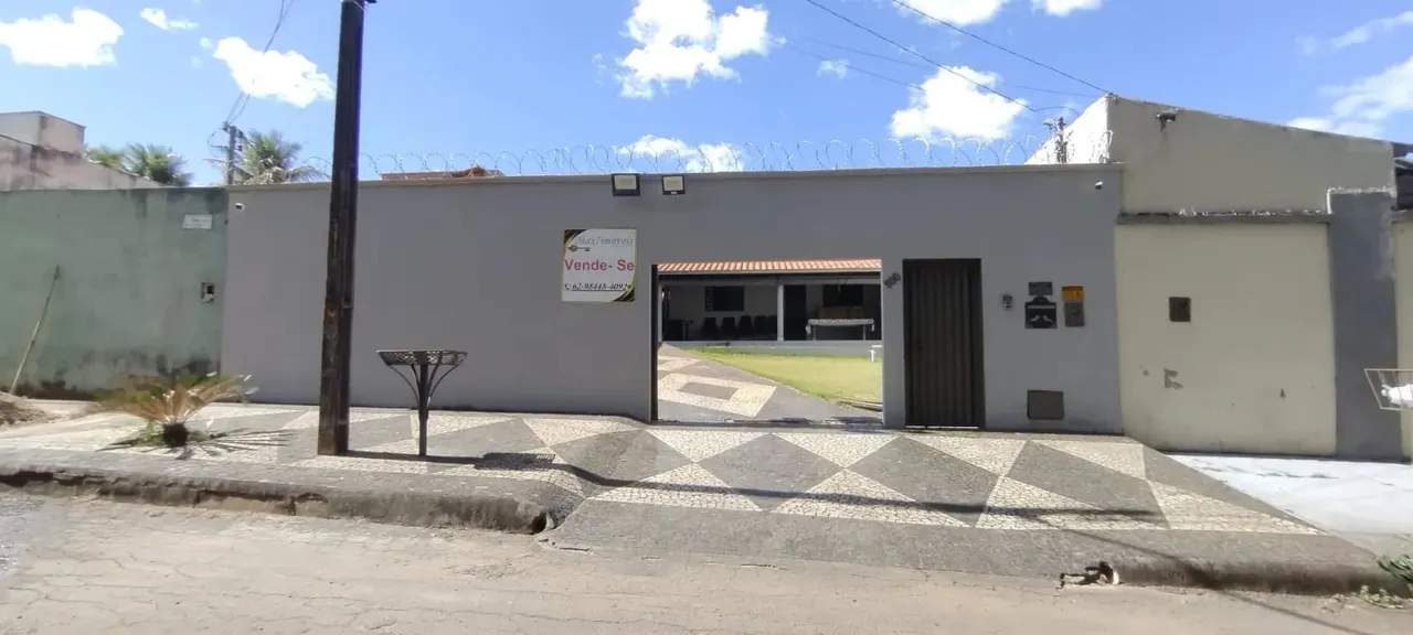 Imóvel para venda possui 190 metros quadrados com 2 quartos
