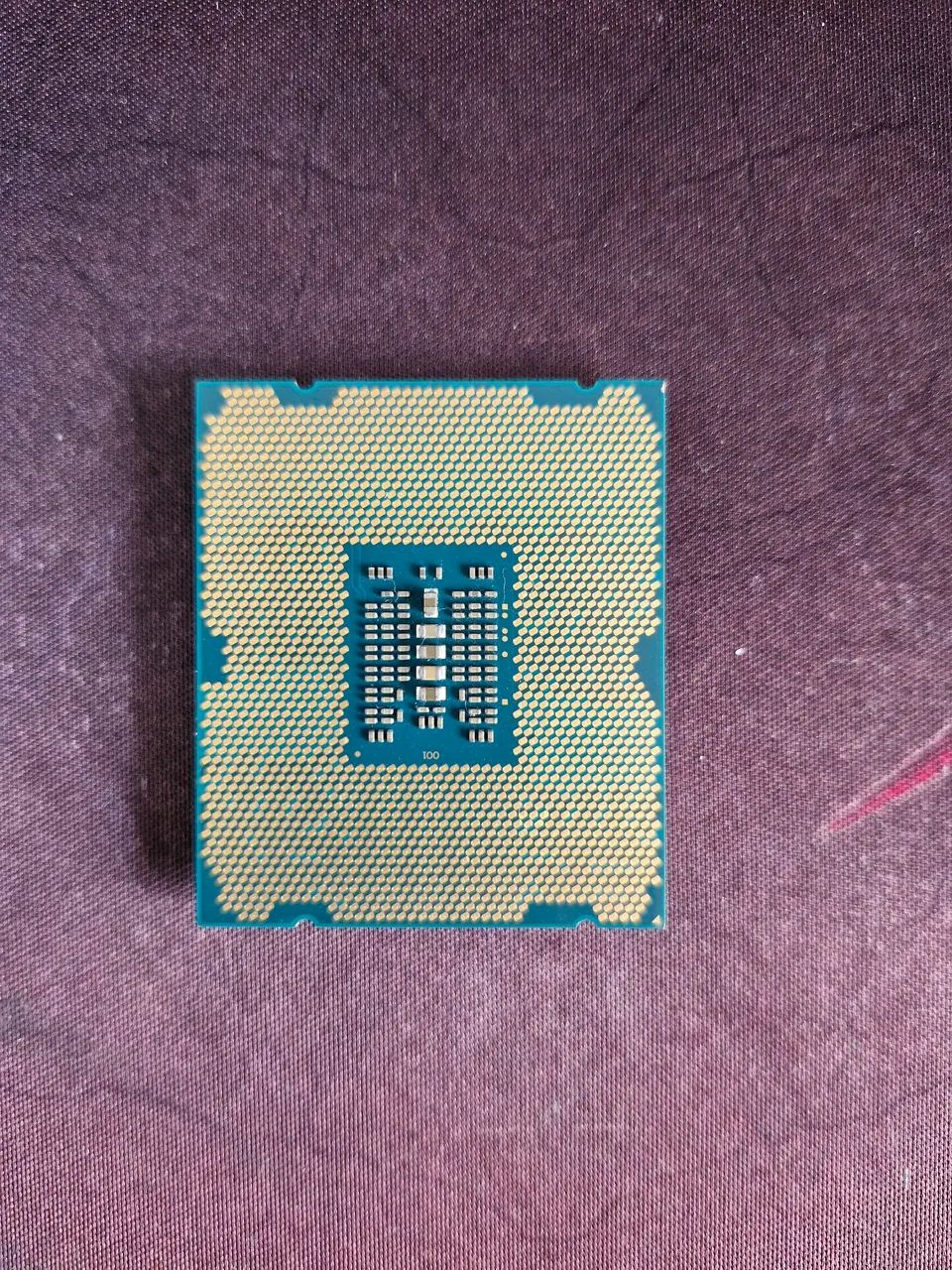 Processador Intel® Xeon E5-1620 v2<br>cache de 10 M, 3,70 GHz - Foto 2